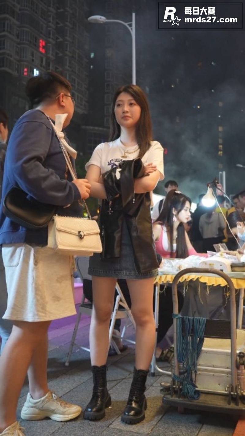 偷拍狂魔深圳KFC抄相关图片1