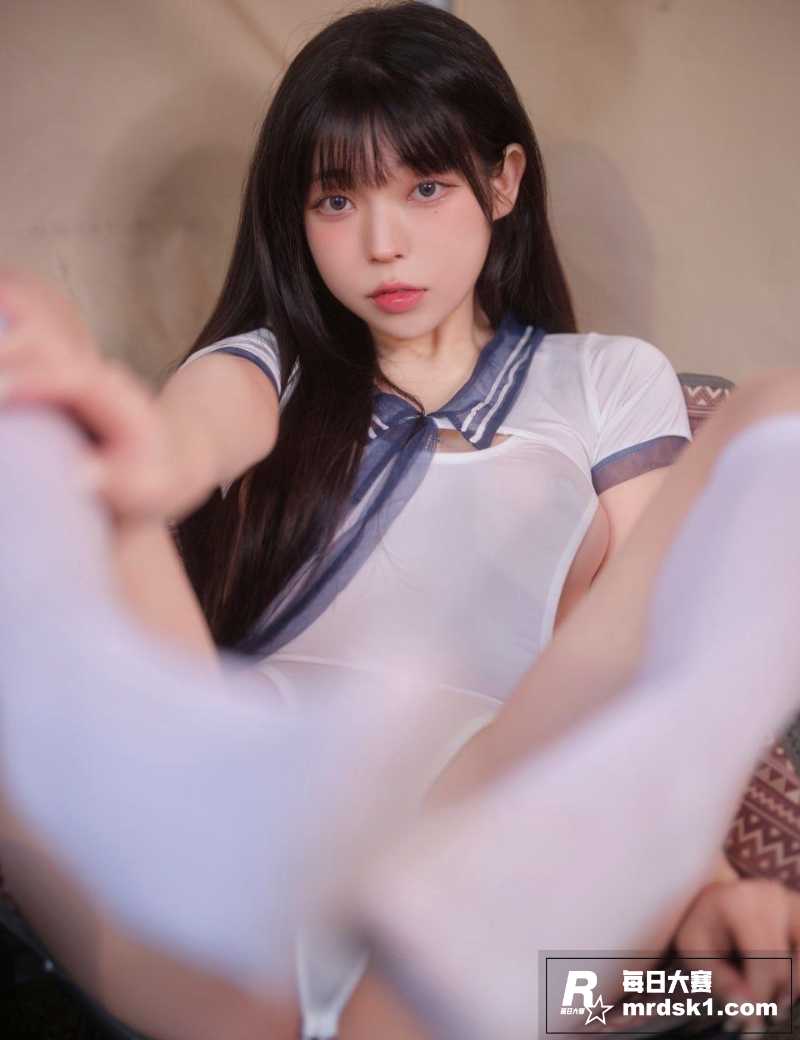 韩国童颜巨乳福利姬 相关图片2