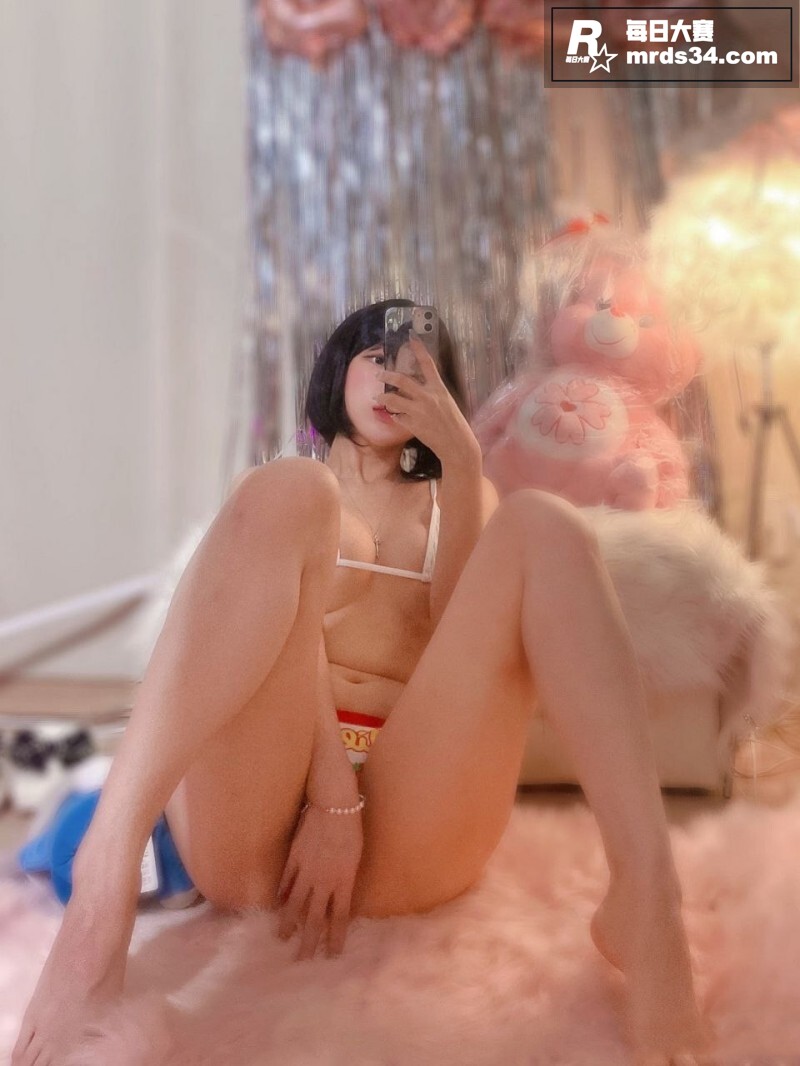 韩国清纯大奶美少女 相关图片7