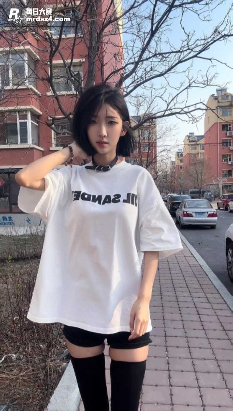 抖音极品女神 行简 相关图片3