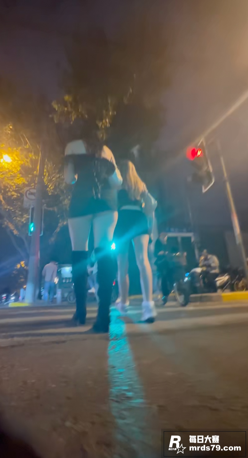 偷拍大神 自来眼 街相关图片1