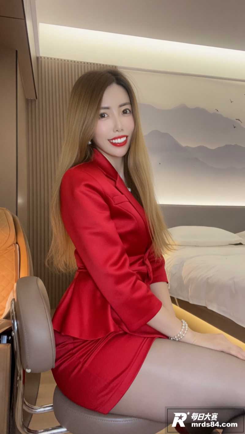 抖音大嘴少妇 容老板相关图片3