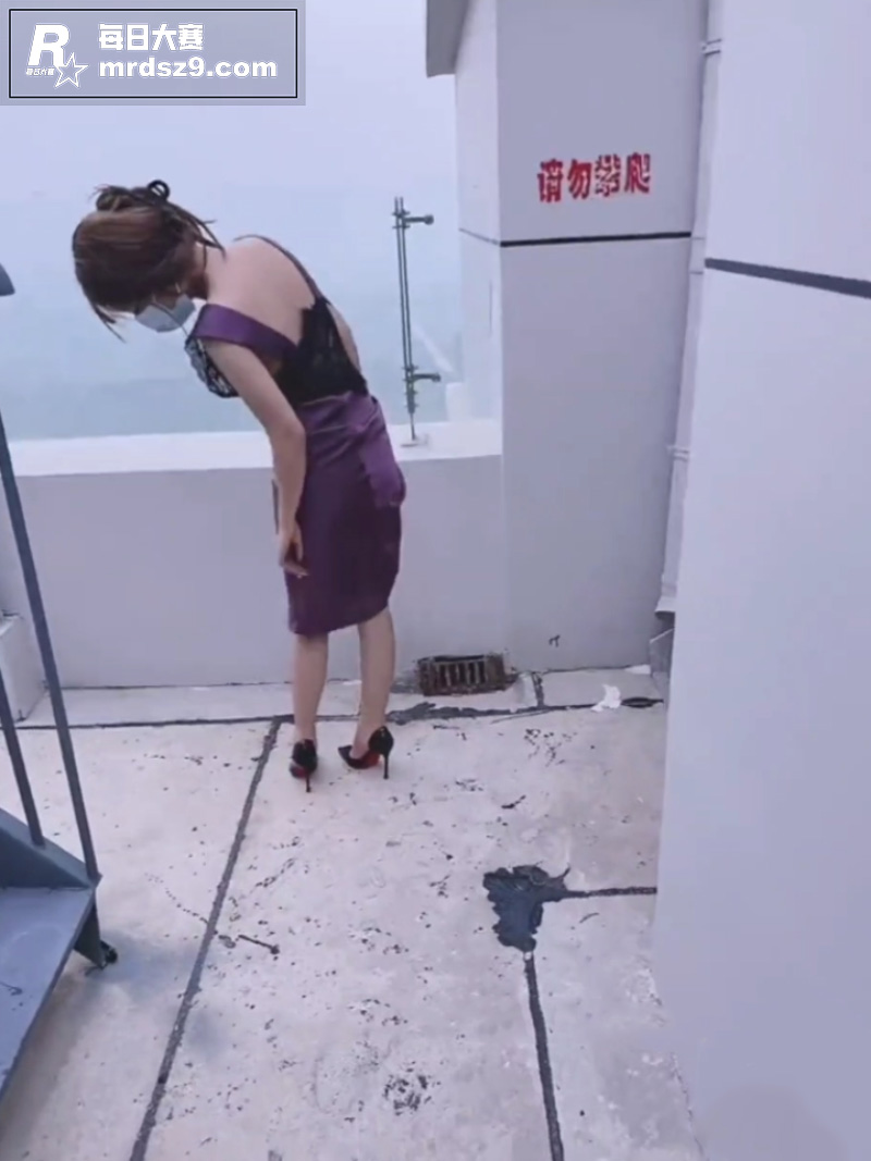 海角社区原创博主 裸相关图片2 海角社区原创博主 裸相关图片2