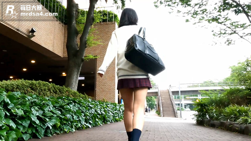 假装偷拍系列 顶级女相关图片6