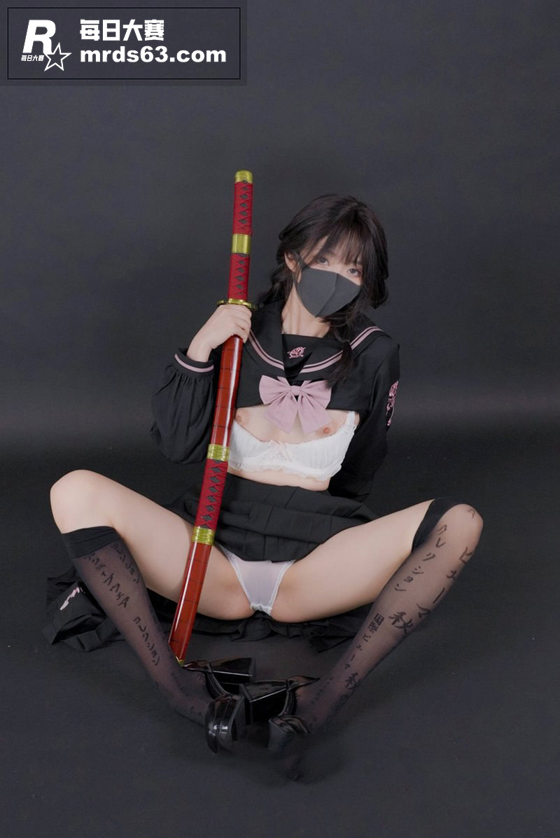 OnlyFans超人相关图片2