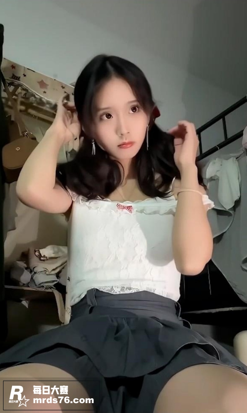 抖音高颜值擦边网红 相关图片2