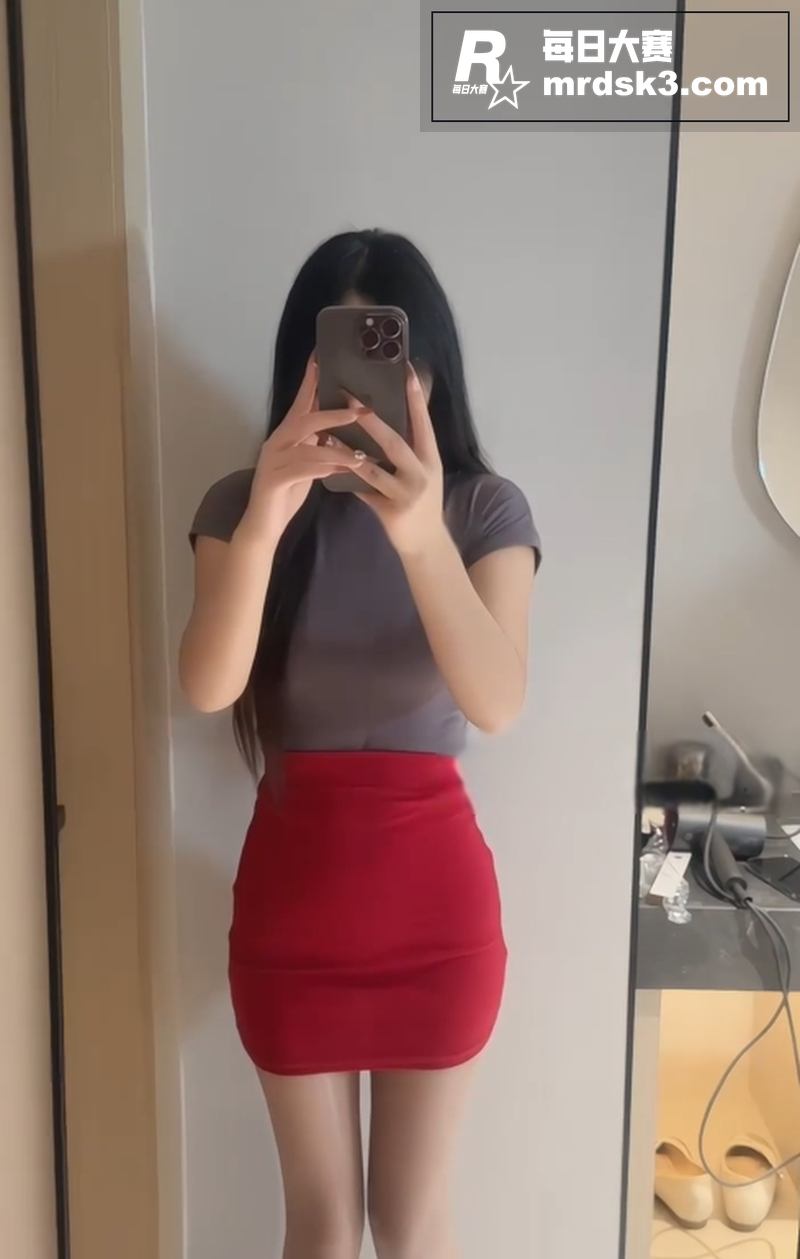 推特极品女神 雅小姐相关图片1