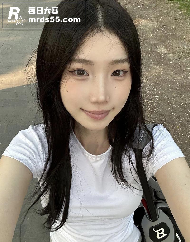 航空院校的准空姐约炮相关图片2