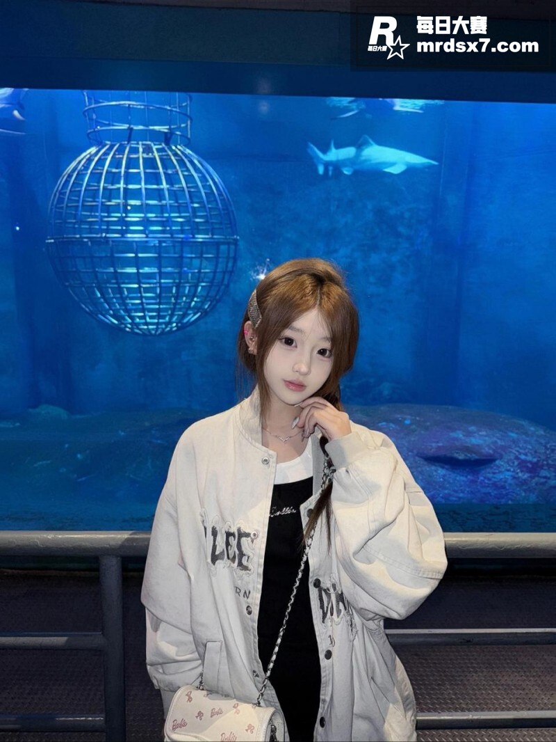 威海极品反差少女 孙相关图片1