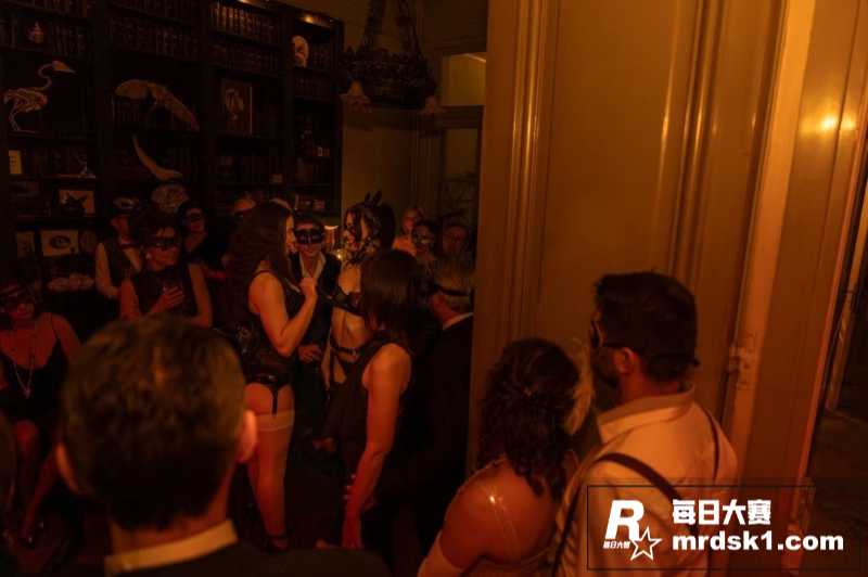 世界顶级情色盛宴 玫相关图片4