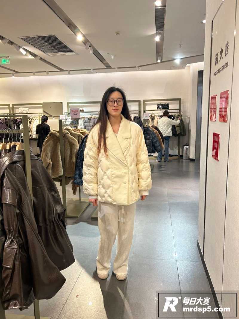 江西武功山极品反差妹相关图片6