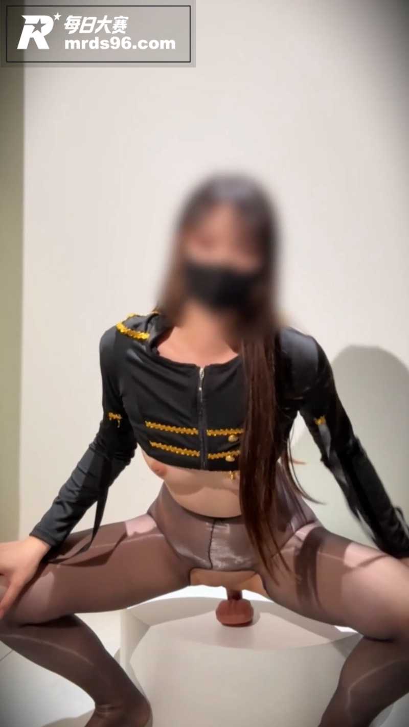 推特极品反差女神 桥相关图片2