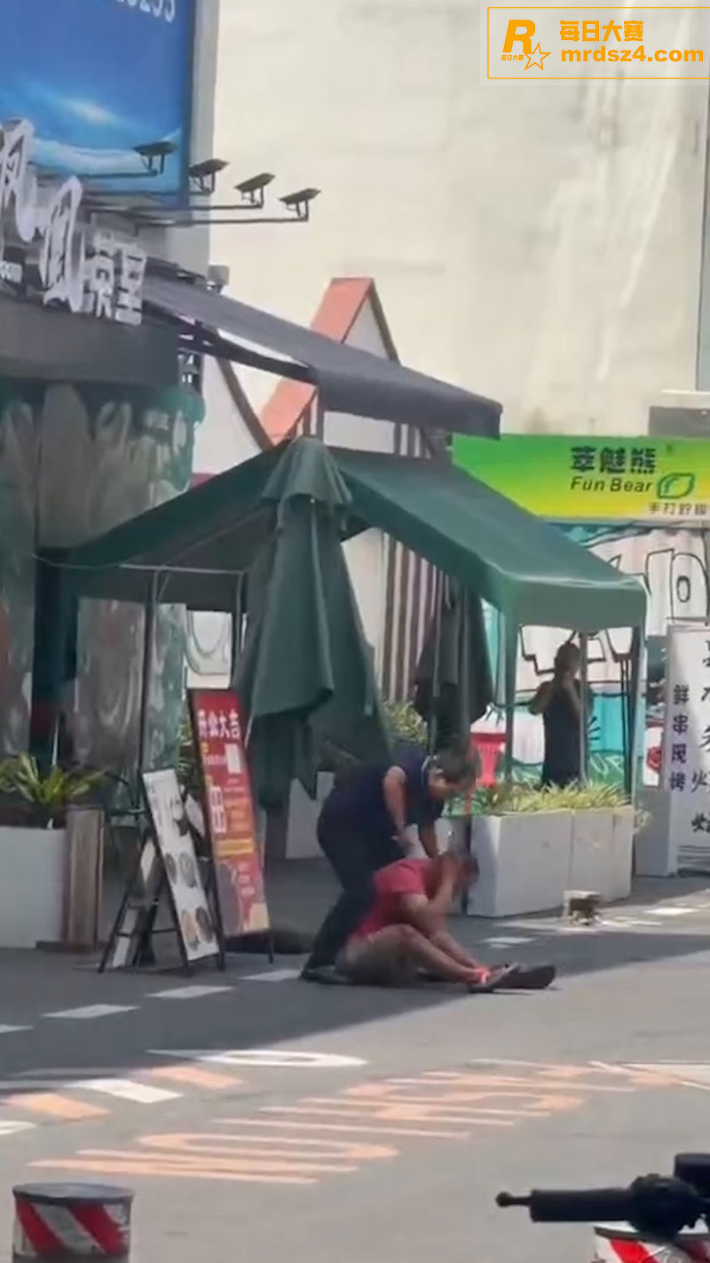 持刀砍人事件 广州市相关图片1