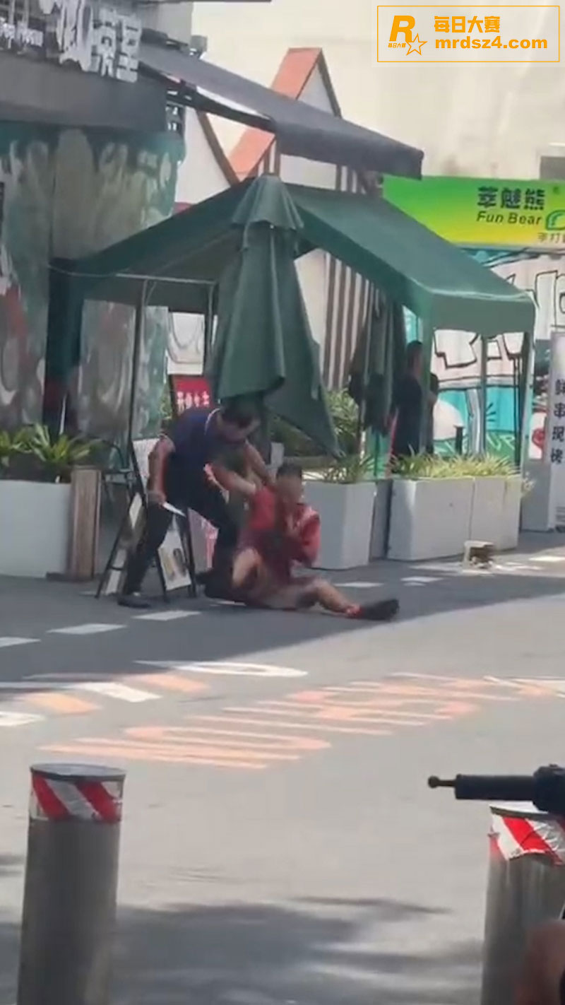 持刀砍人事件 广州市相关图片2