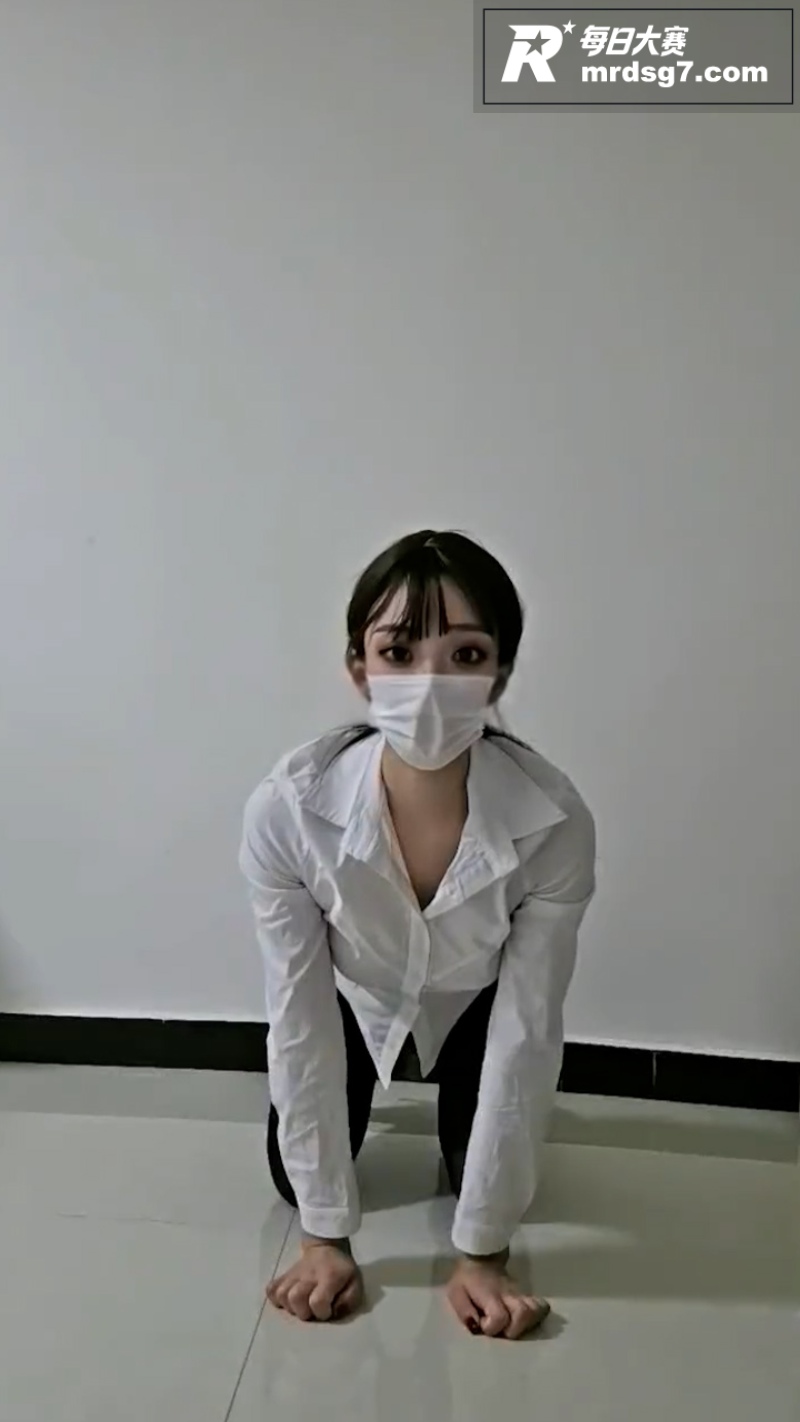 推特极品福利姬 柒柒相关图片2