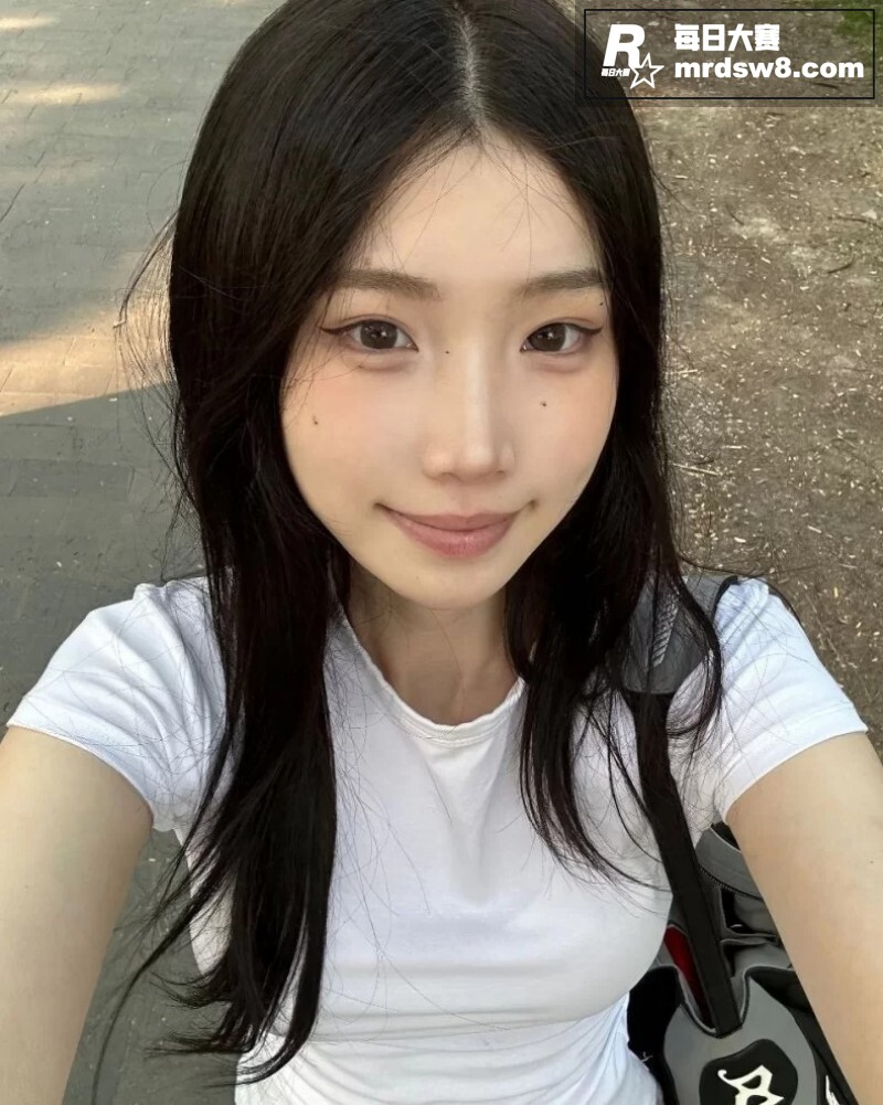 湖南财经大学极品身材相关图片1