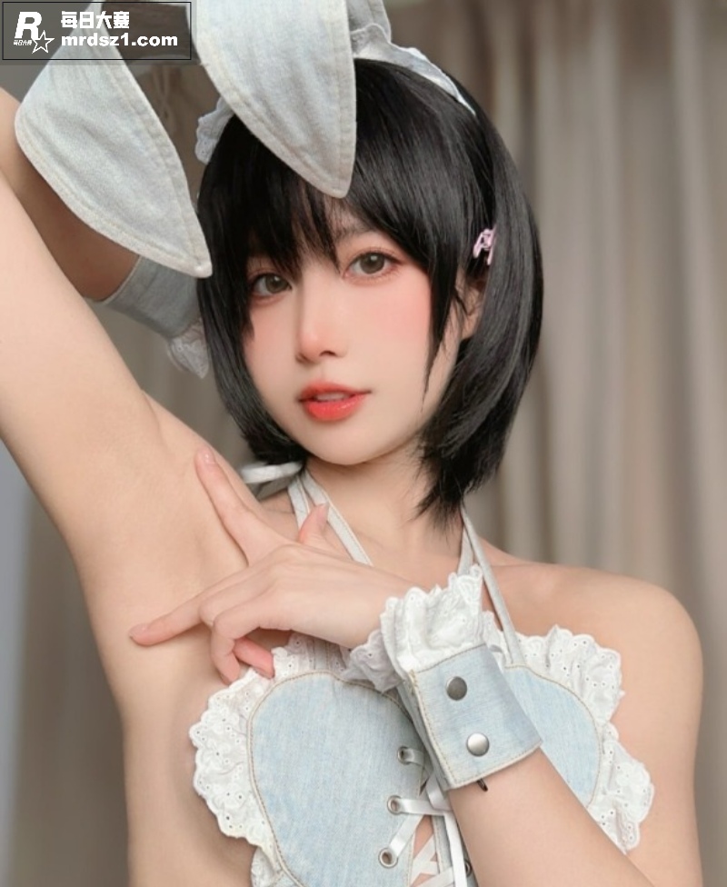 高颜值嫩妹 布丁大法相关图片9