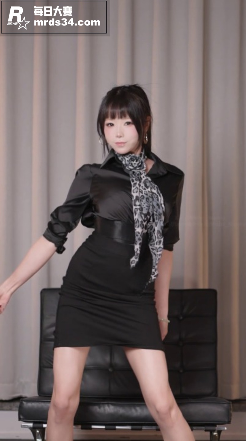 极品巨乳福利姬 Yi相关图片19