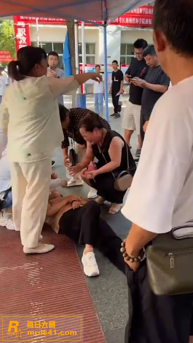 网爆湖北荆州职业技术相关图片8