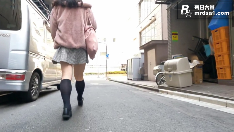 日本假装偷拍系列 极相关图片1