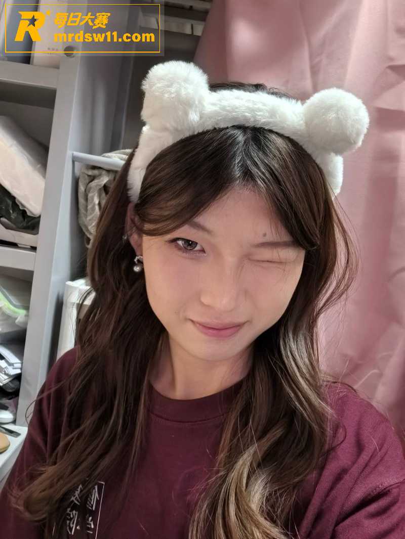 河北廊坊极品反差女大相关图片1