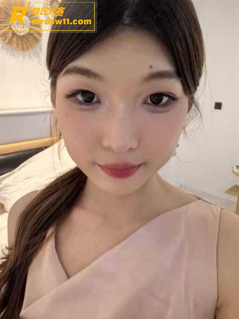 河北廊坊极品反差女大相关图片2