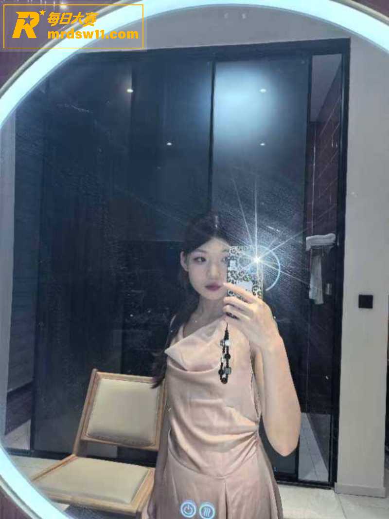 河北廊坊极品反差女大相关图片5