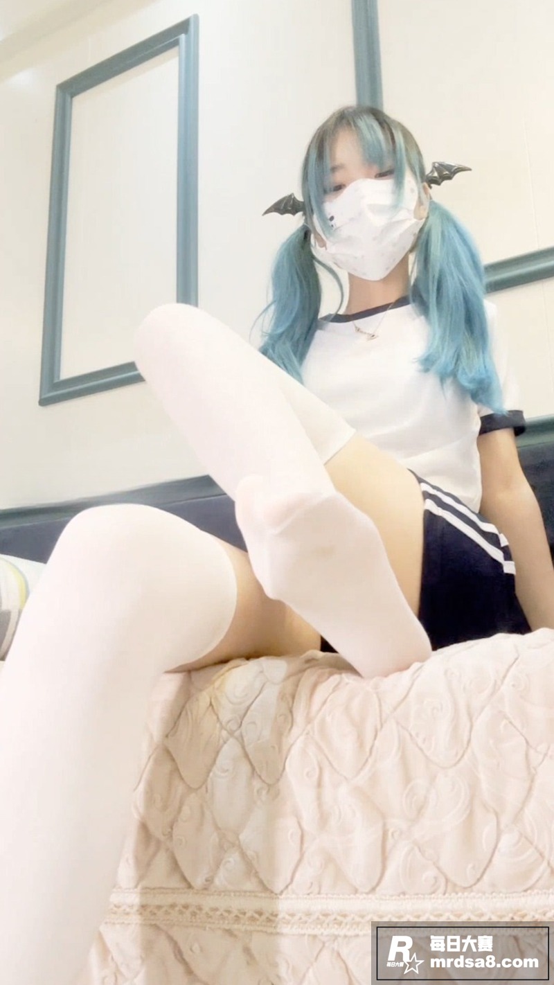 玩物社交百变萝莉 芃相关图片2