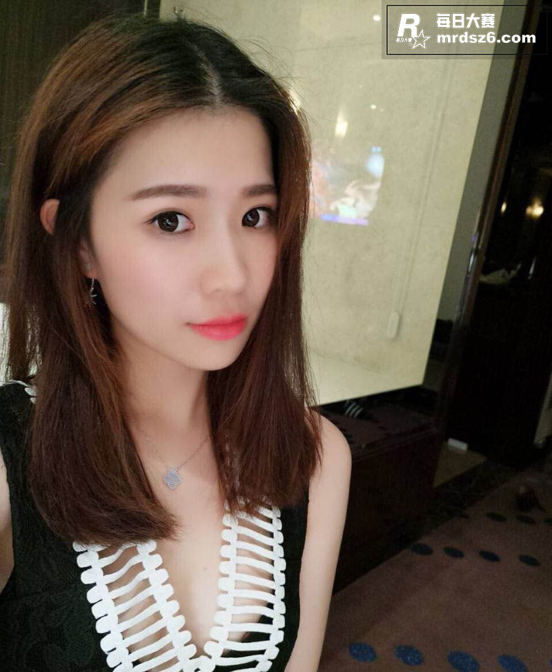 江苏高校极品学生妹 相关图片2