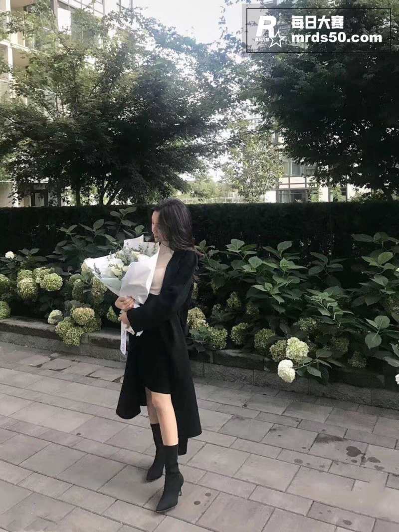 上海银行职员 邓雅文相关图片1