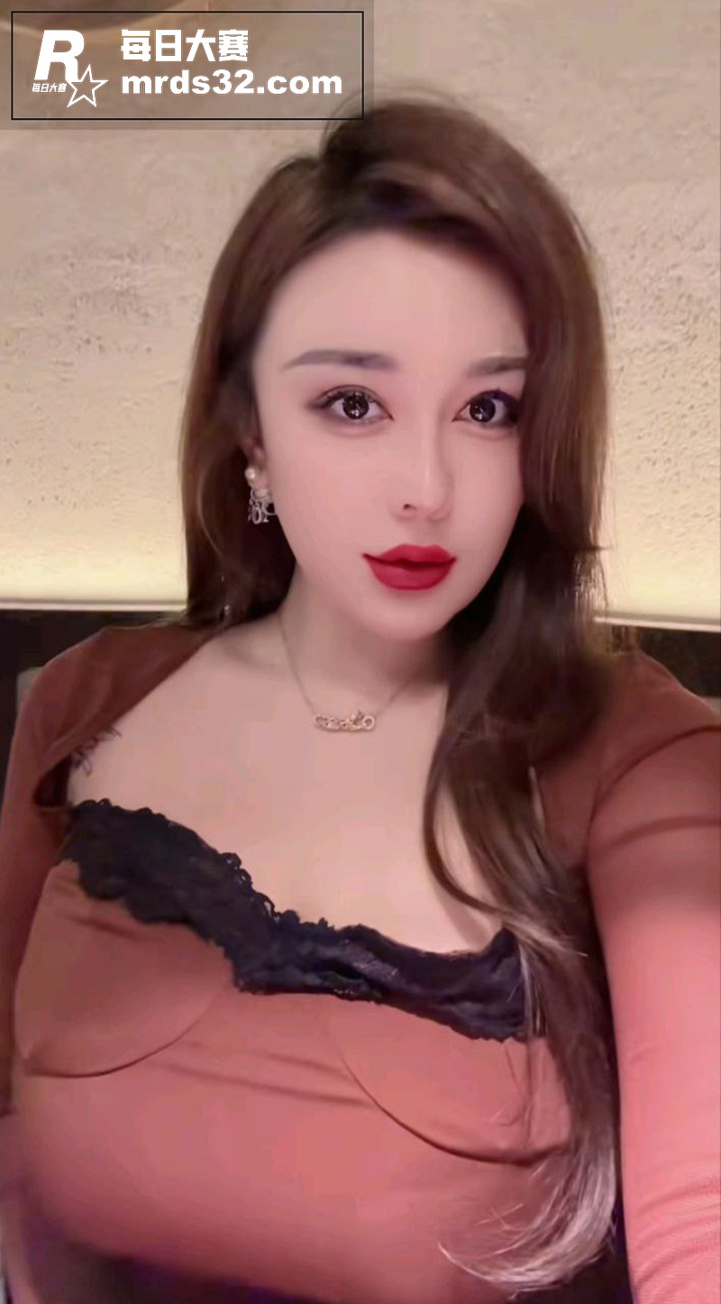 抖音百万网红 大诗瑶相关图片2