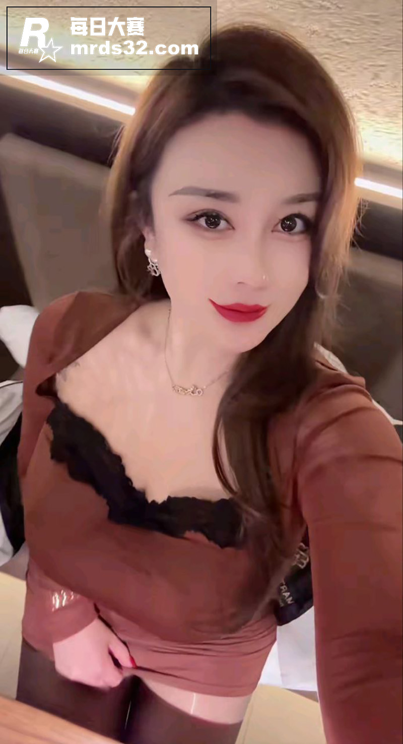 抖音百万网红 大诗瑶相关图片6