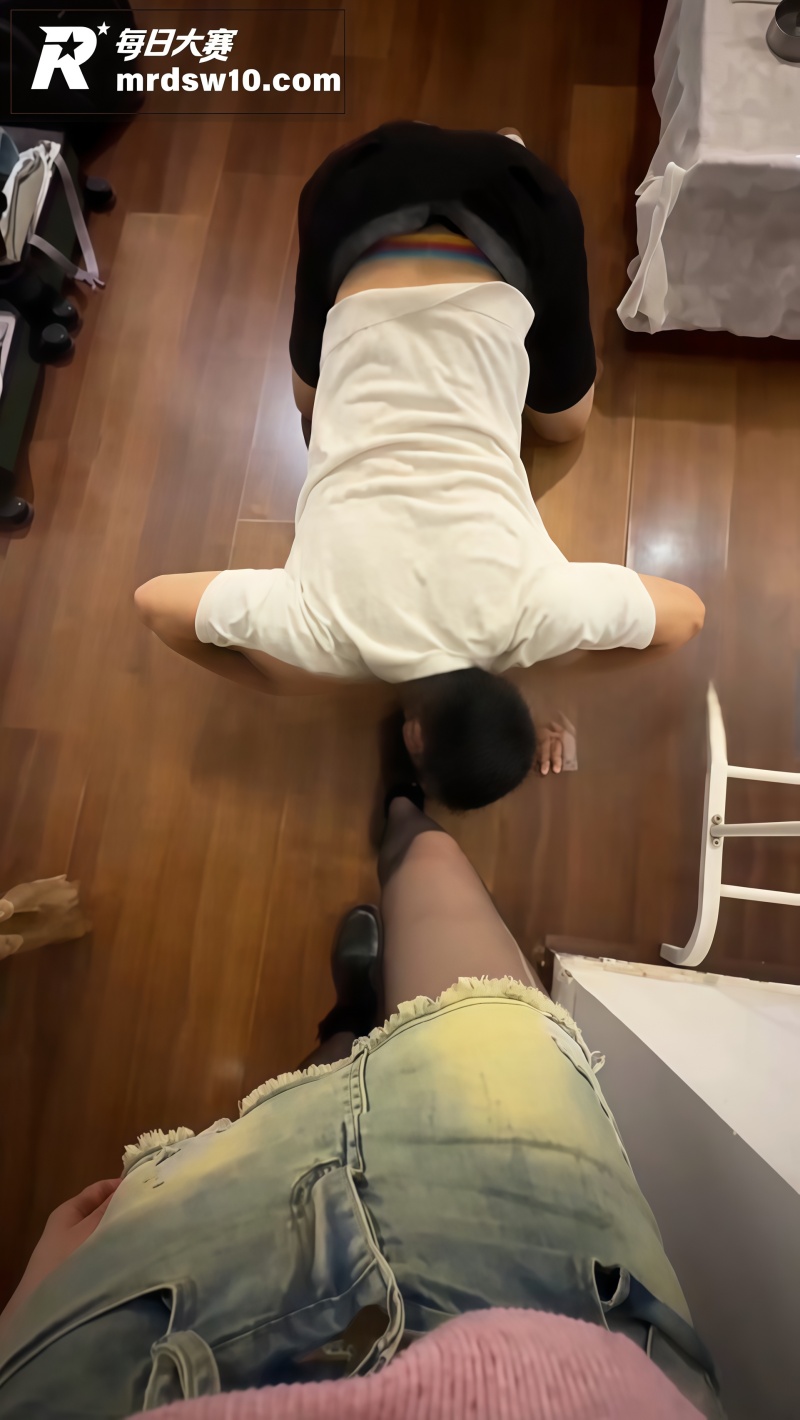 推特足控女王 不二犬相关图片2