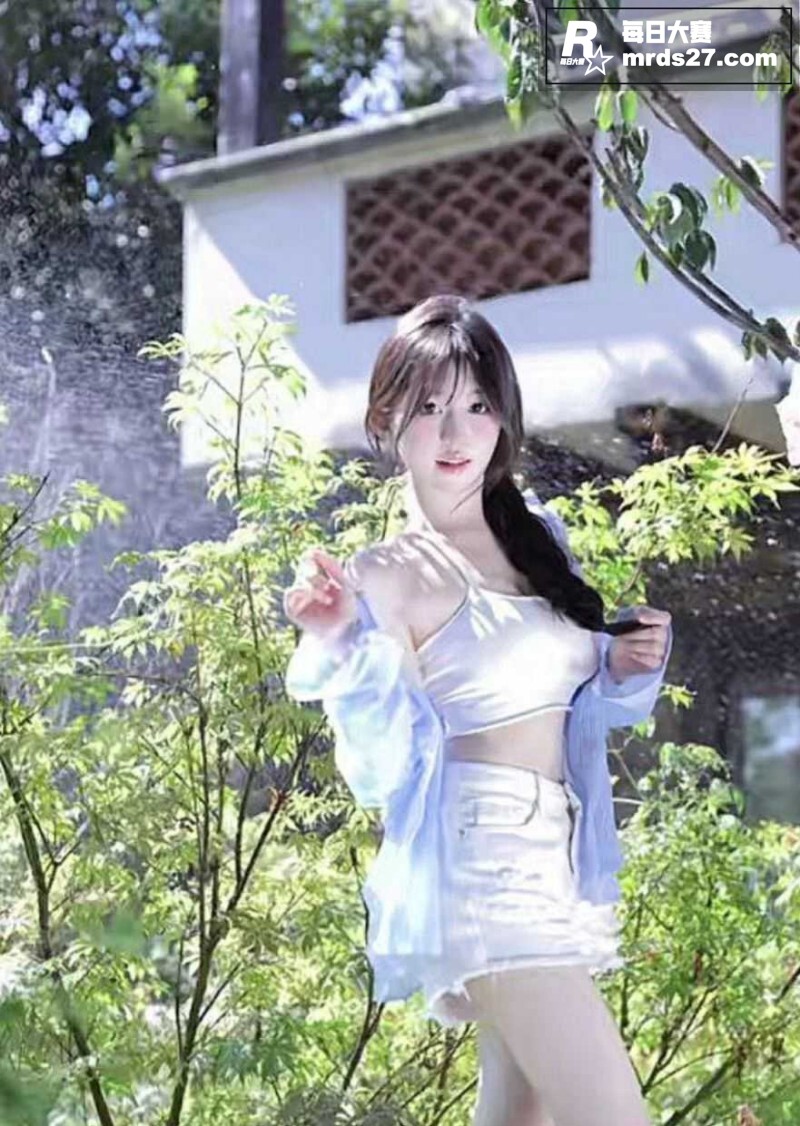 抖音280万女网红 相关图片2