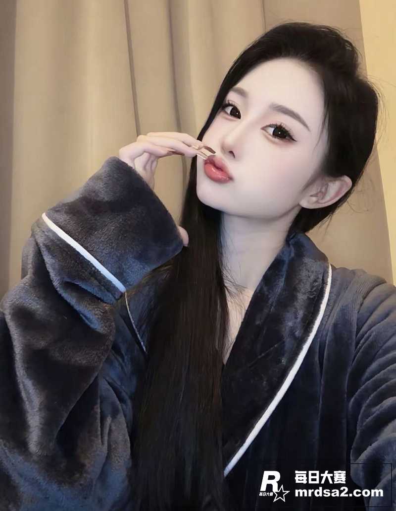 高颜值御姐网红 欧阳相关图片1