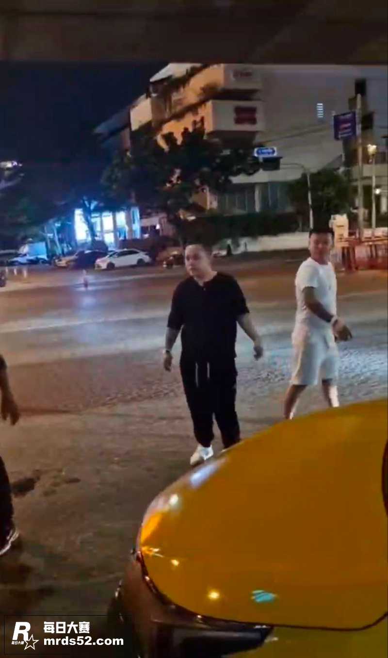 中国男子喝醉酒给泰国相关图片5 中国男子喝醉酒给泰国相关图片5