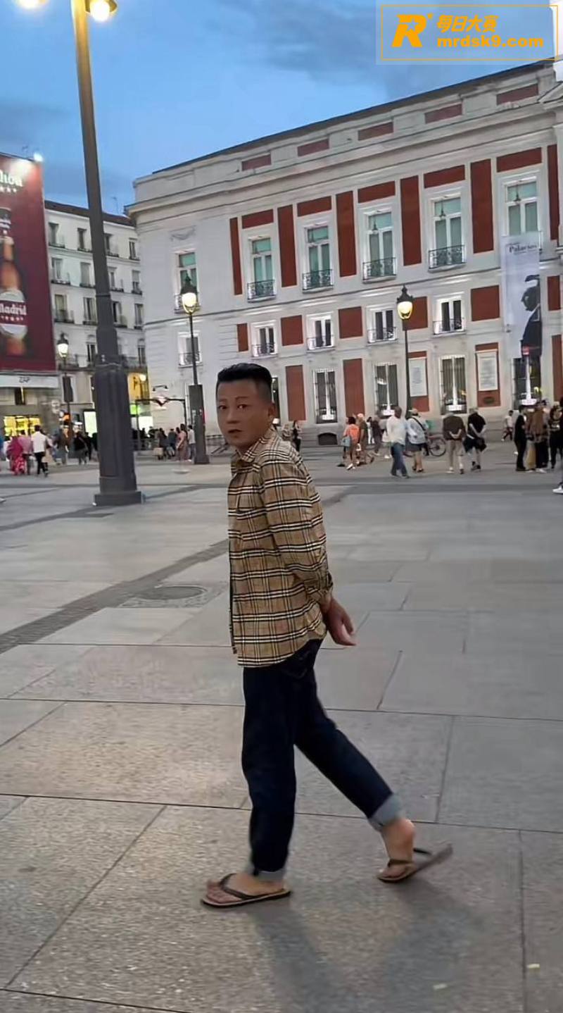 抖音六百万粉丝网红 相关图片5
