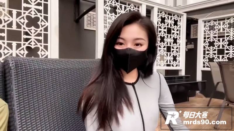 极品白虎嫩妹 不见星相关图片1