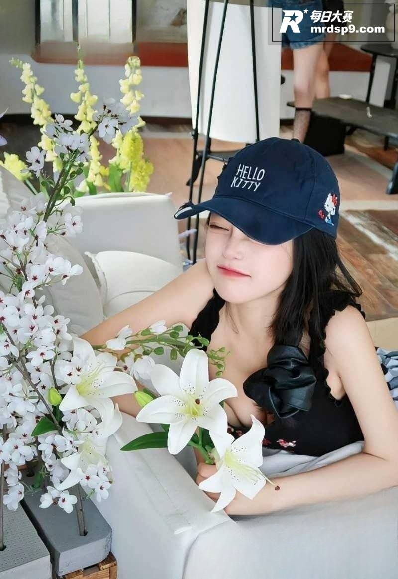 司晓迪再曝与鹿晗聊天相关图片8