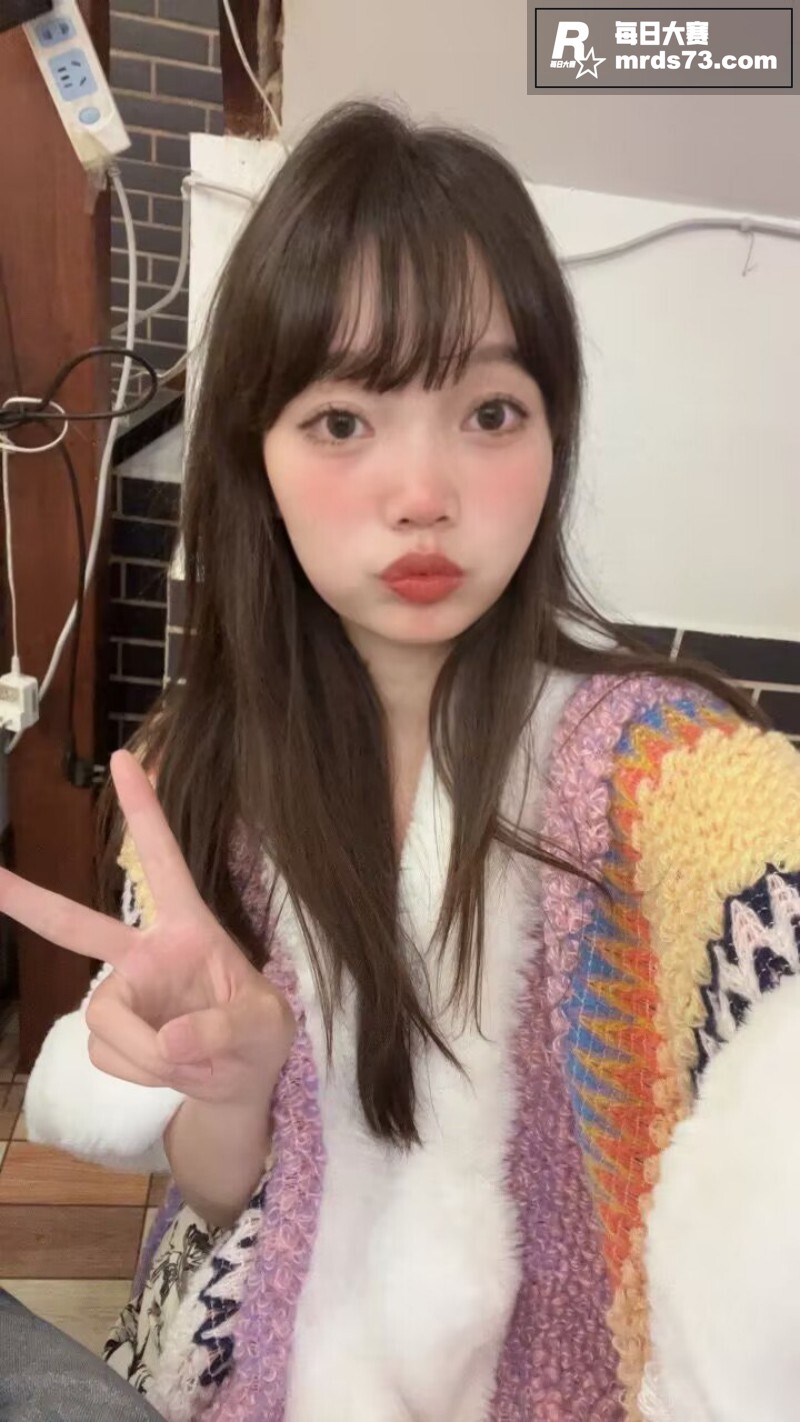 山东高颜值反差婊 夏相关图片1