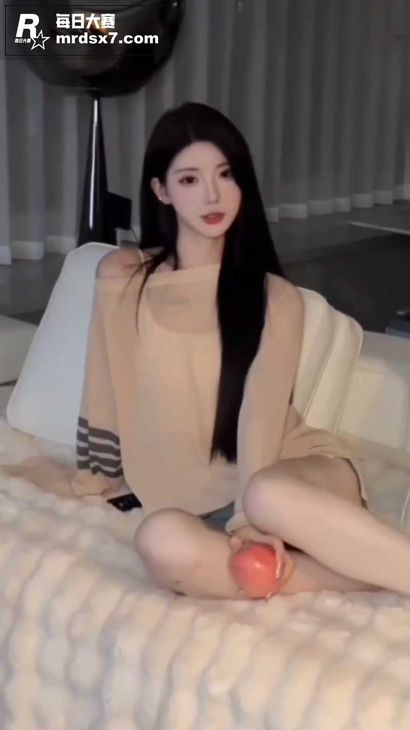 AI脱衣抖音顶级网红相关图片6