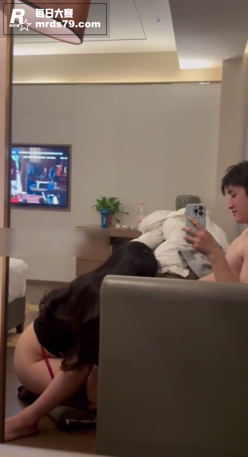 极品巨乳微胖美少妇 相关图片1
