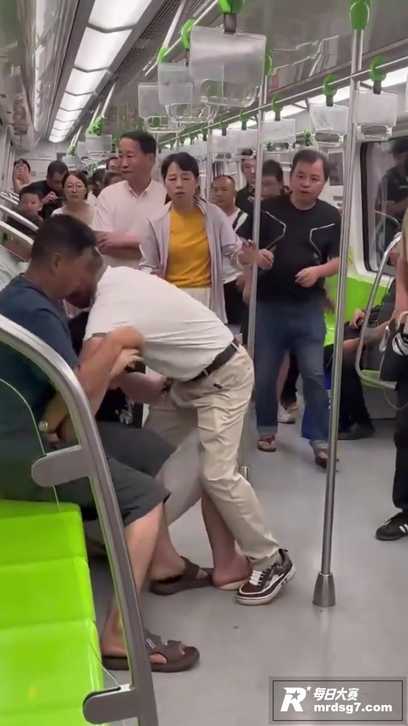 南京地铁三号线少年情相关图片6