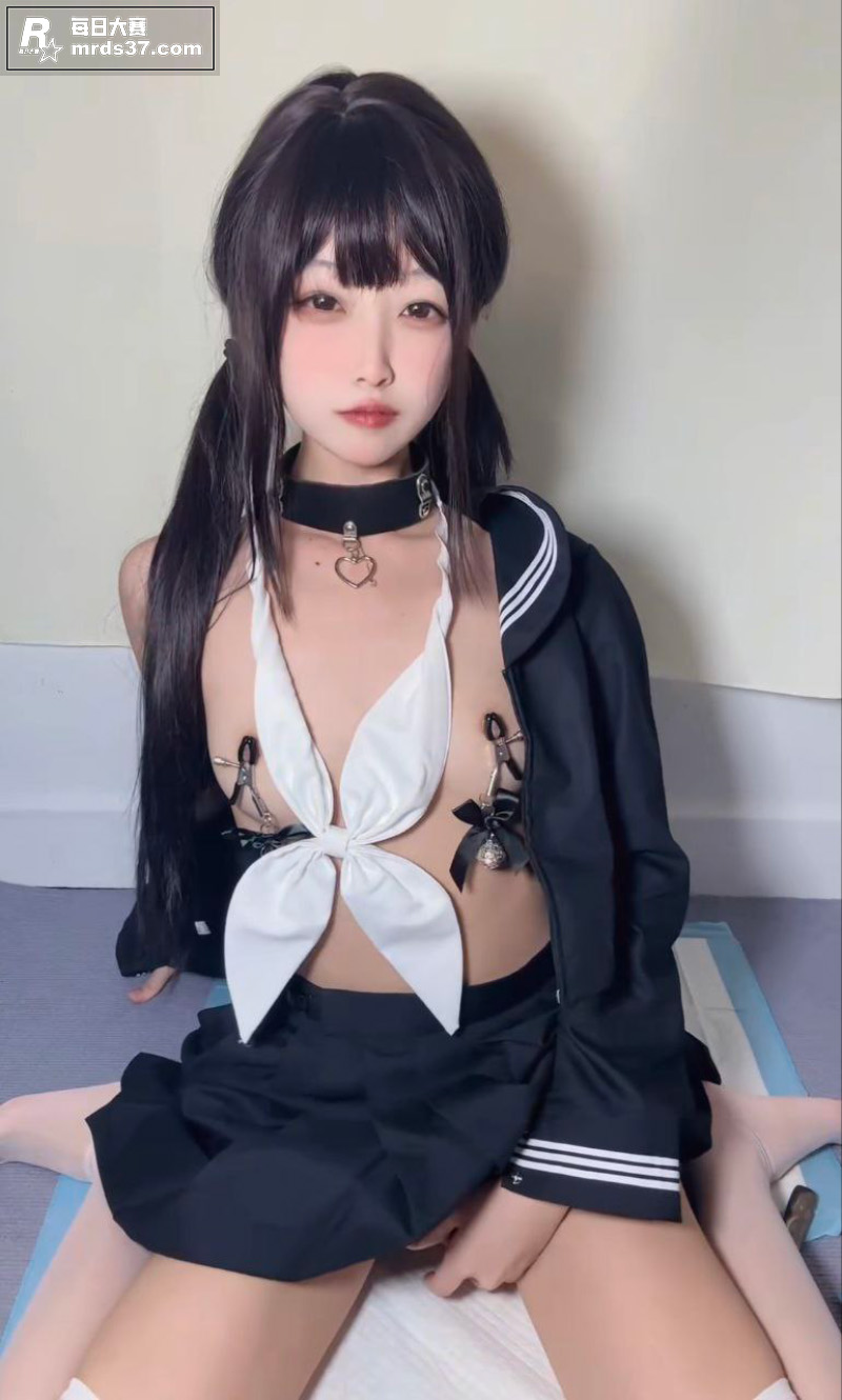 极品反差萝莉福利姬 相关图片3