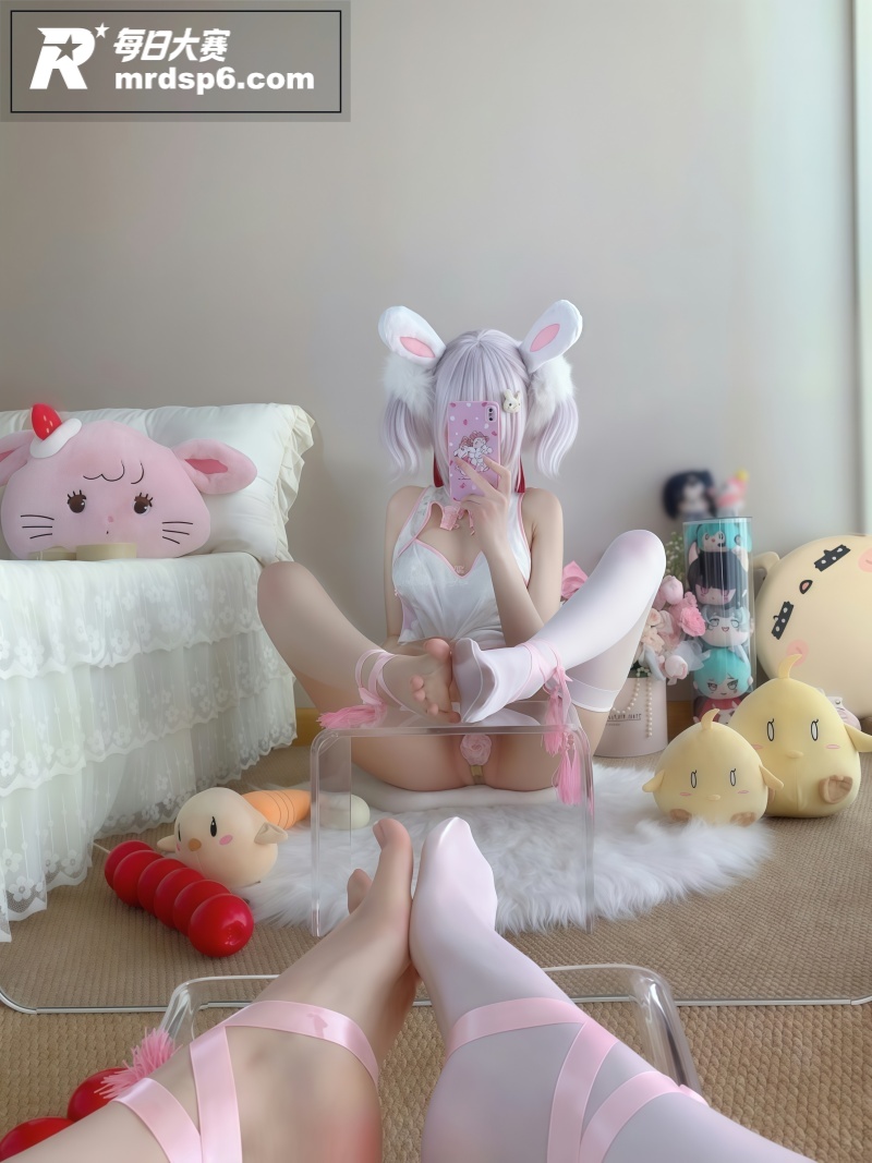 推特极品萝莉 哎我黑相关图片5