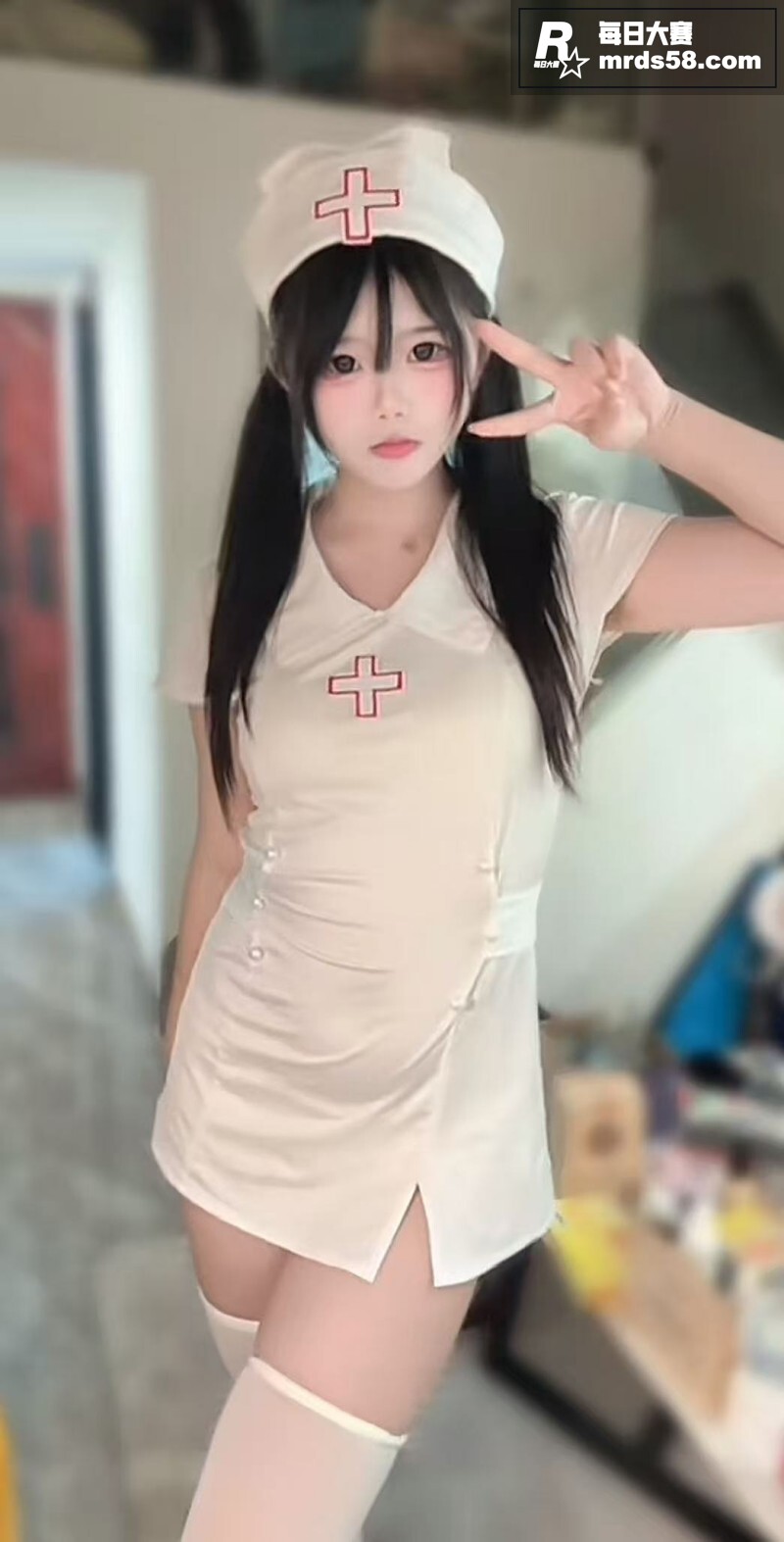 抖音极品小萝莉 幸酱相关图片3