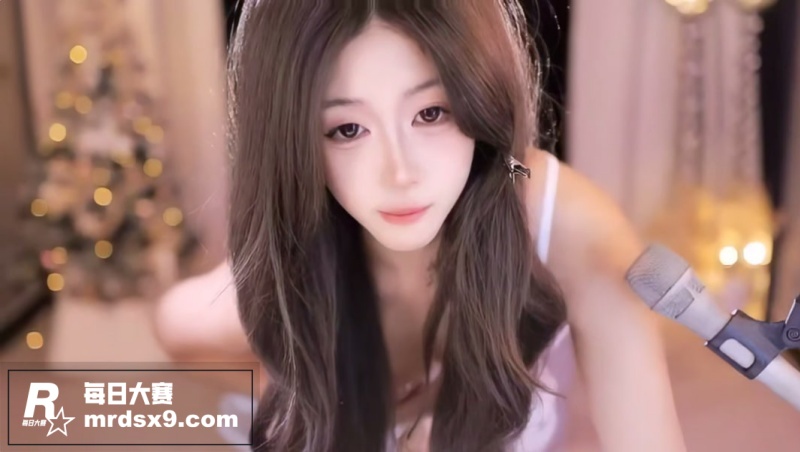 虎牙高颜值反差女神 相关图片1