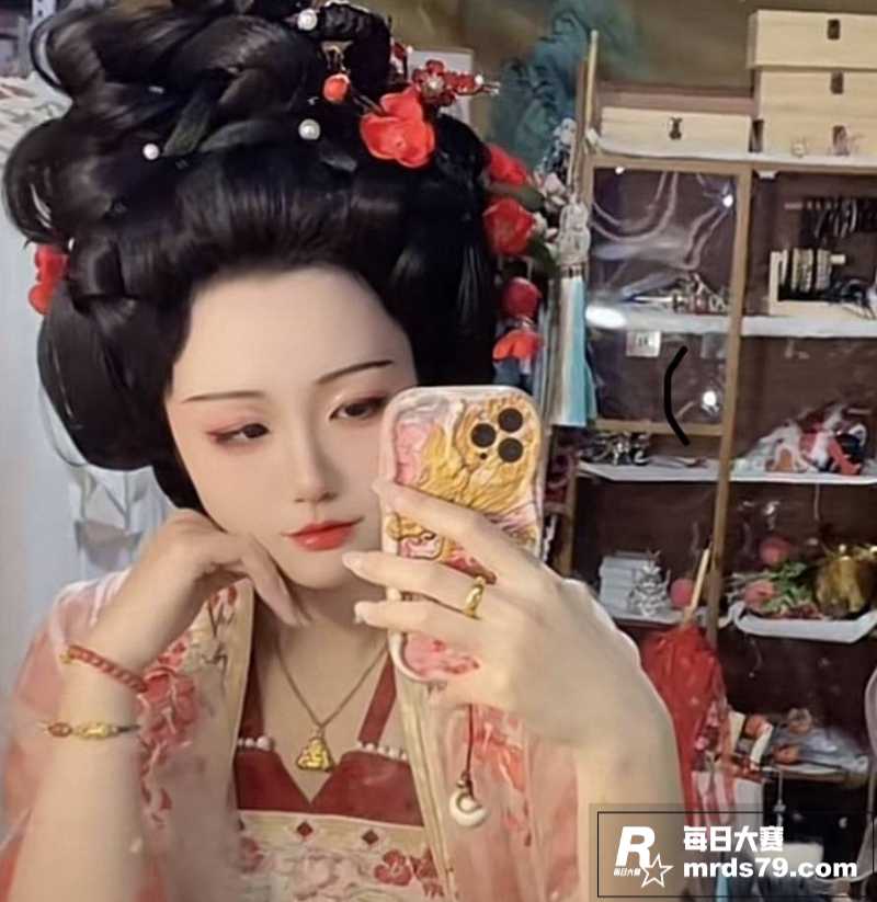 极品古装巨乳少妇 王相关图片4