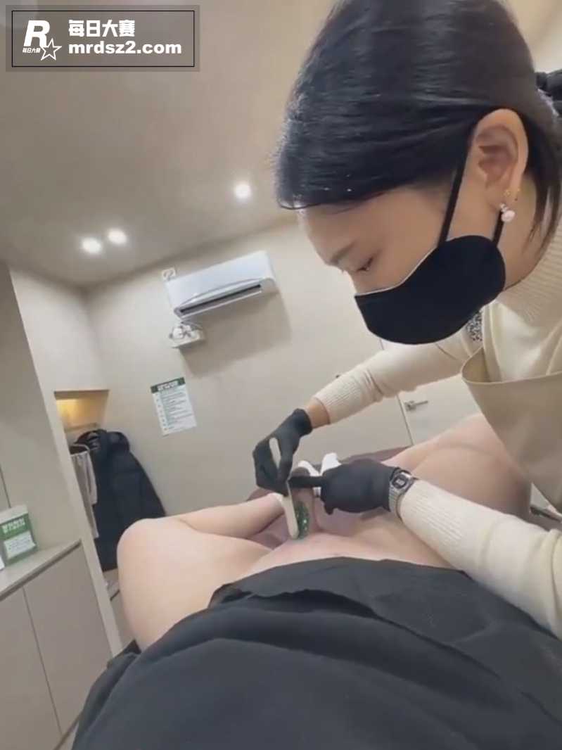 韩国小伙去美容院找女相关图片1