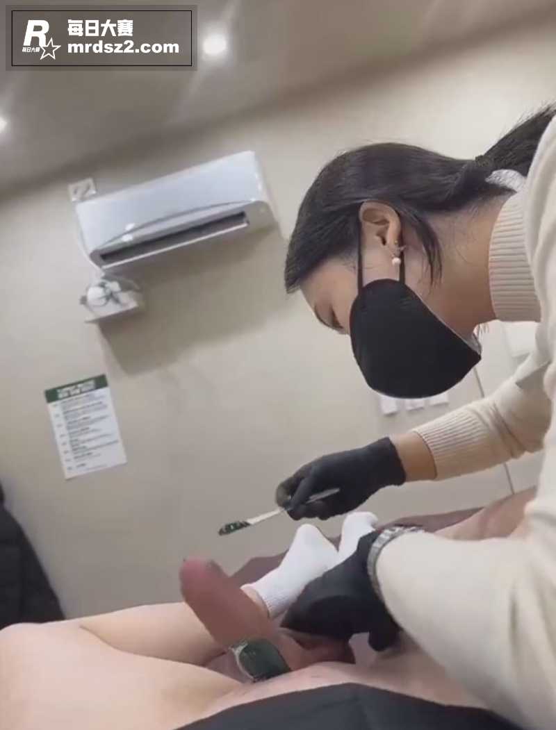 韩国小伙去美容院找女相关图片2